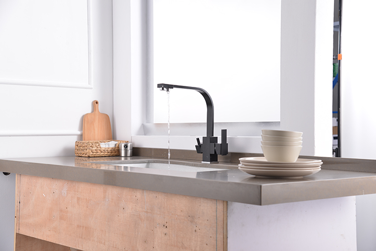 KR-801 ရေသန့် faucet- အနက်ရောင် ပြွန်ပြား(၄)လုံး၊